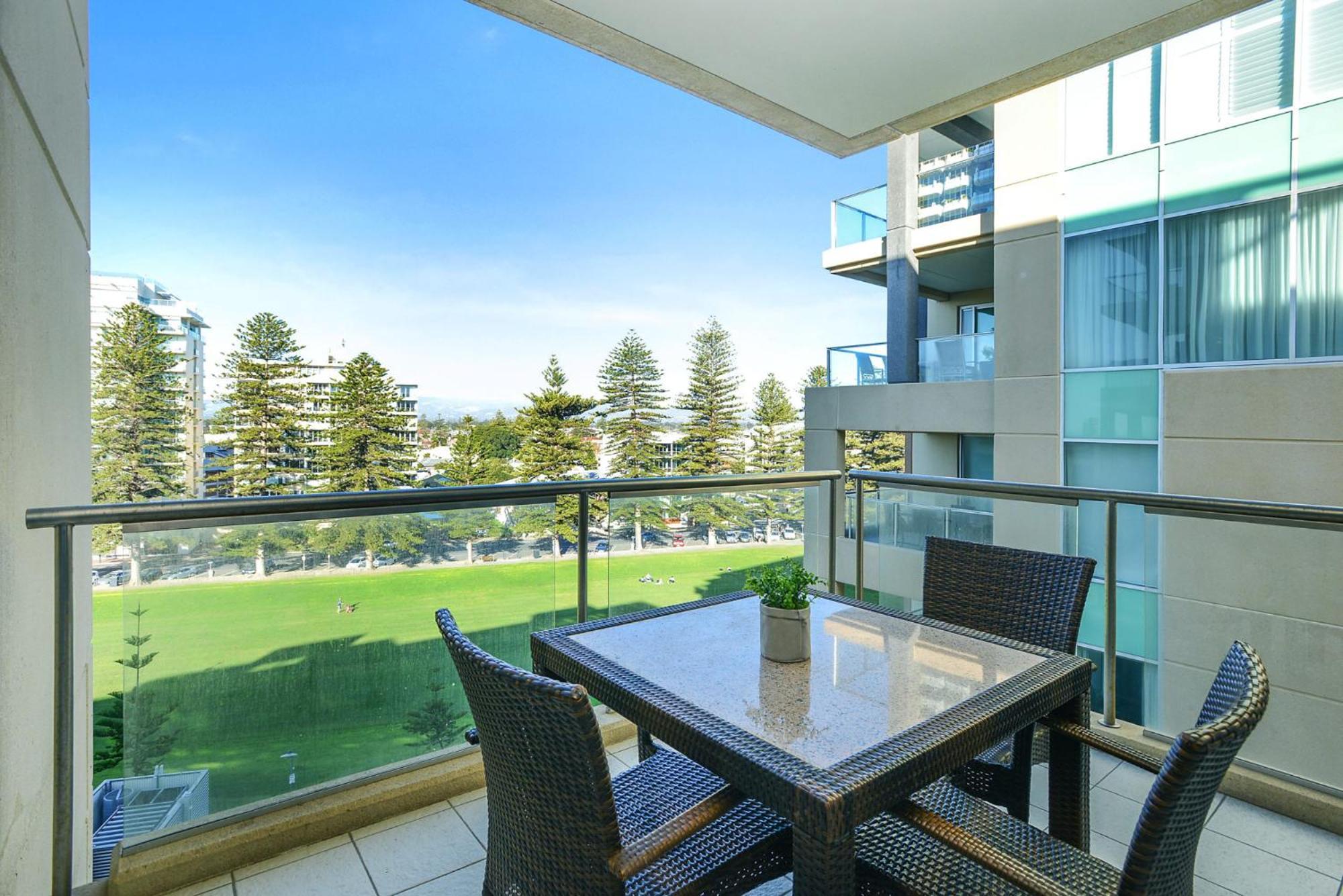 Pier Apartment - Glenelg Views - No 506 Adelaide Buitenkant foto